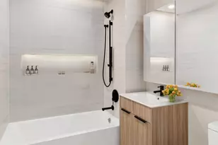 20-08 Steinway St, New York City, NY 11105 - Photo 5