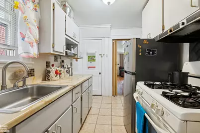 166-18 120th Avenue, New York City, NY 11434 - Photo 5