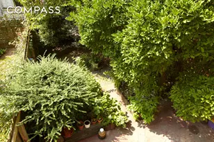 442 W 44th St, New York City, NY 10036 - Photo 15