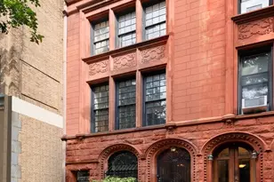 321 W 77th St, New York City, NY 10024 - Photo 1