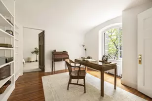 27 W 67th St, New York City, NY 10023 - Photo 9