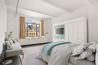 27 W 67th Street #8REW, New York City, NY 10023 - Photo 5