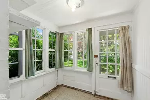 40-21 48th St, New York City, NY 11104 - Photo 7