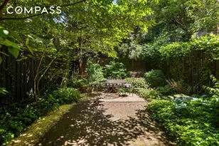 433 Pacific St, New York City, NY 11217 - Photo 11