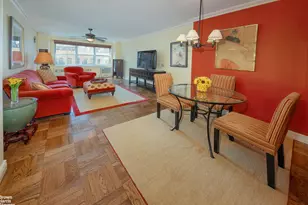 300 E 71st St, New York City, NY 10021 - Photo 1