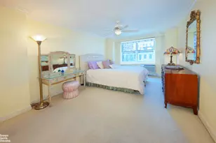 300 E 71st St, New York City, NY 10021 - Photo 5