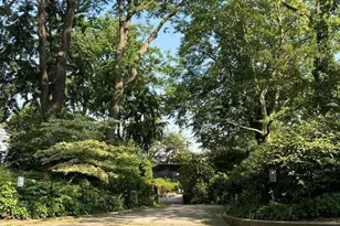 407 E 87th St, New York City, NY 10128 - Photo 11