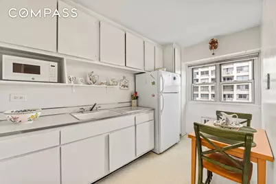 609 Columbus Avenue #14C, New York City, NY 10024 - Photo 3