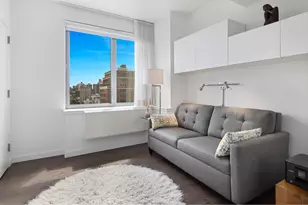 321 W 110th St, New York City, NY 10026 - Photo 11