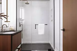 85 Fleet St, New York City, NY 11201 - Photo 7