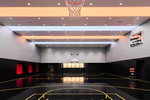 252 South St, New York City, NY 10002 - Photo 17