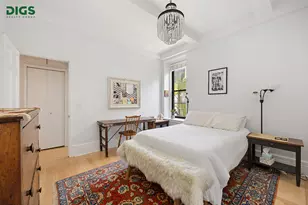 135 W 79th St, New York City, NY 10024 - Photo 3