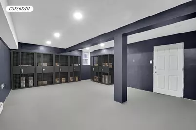 11-46 Welling Court, New York City, NY 11102 - Photo 23