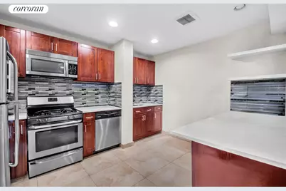 11-46 Welling Court, New York City, NY 11102 - Photo 3