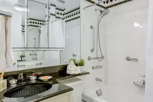 200 Central Park S, New York City, NY 10019 - Photo 15