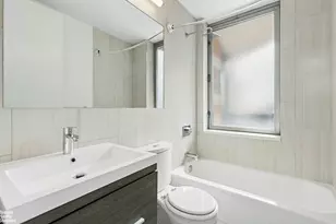 500 W 43rd St, New York, NY 10036 - Photo 5