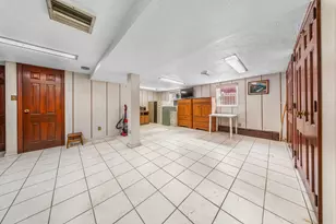 141-37 11th Ave, Whitestone, NY 11357 - Photo 17