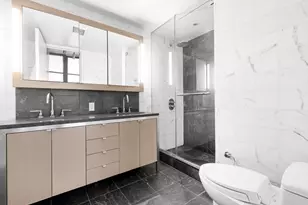 100 W 58th St, New York City, NY 10019 - Photo 11