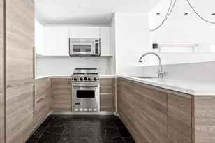 100 W 58th St, New York City, NY 10019 - Photo 9