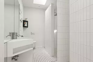 125 Rutland Rd, New York City, NY 11225 - Photo 9