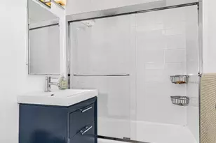 245 E 24th St, New York City, NY 10010 - Photo 5