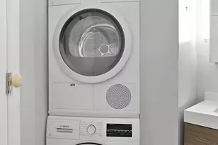 330 E 38th St, New York City, NY 10016 - Photo 9