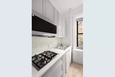 615 W 113th Street #6, New York City, NY 10025 - Photo 3