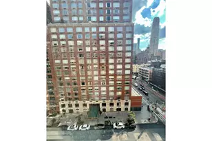 305 E 72nd St, New York City, NY 10021 - Photo 9