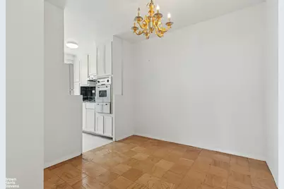 70-25 Yellowstone Boulevard #21R, New York City, NY 11375 - Photo 5