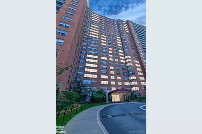 70-25 Yellowstone Boulevard #21R, Forest Hills, NY 11375 - Photo 13