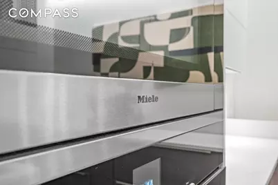 335 W 38th Street #6, New York City, NY 10018 - Photo 13