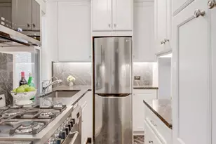 11 W 69th St, New York City, NY 10023 - Photo 5