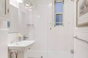 11 W 69th St, New York City, NY 10023 - Photo 7