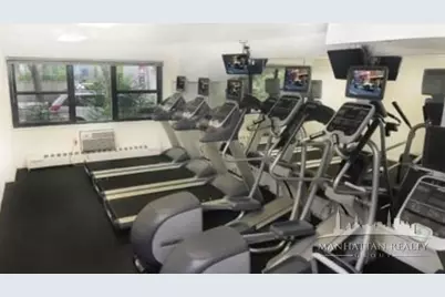 330 E 46th Street #7G, New York City, NY 10017 - Photo 5