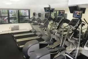 330 E 46th St, New York City, NY 10017 - Photo 5