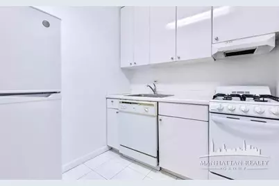 330 E 46th Street #7G, New York City, NY 10017 - Photo 3