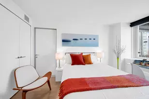 322 W 57th St, New York City, NY 10019 - Photo 13