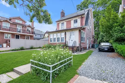 43-60 Auburndale Lane, New York City, NY 11358 - Photo 9