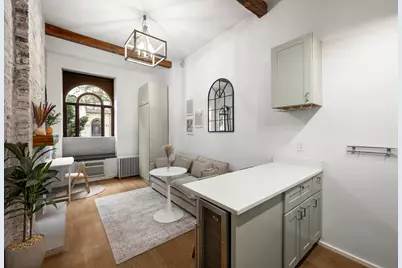 221 W 21st Street #1A, New York City, NY 10011 - Photo 1