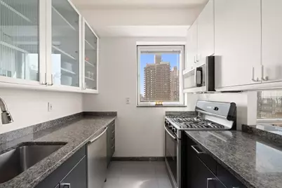301 W 57th Street #27A, New York City, NY 10019 - Photo 5