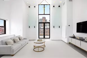 135 W 70th St, New York City, NY 10023 - Photo 3