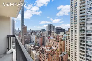 300 E 59th St, New York City, NY 10022 - Photo 9