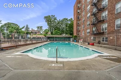 54-44 Little Neck Parkway #5G, New York City, NY 11362 - Photo 17