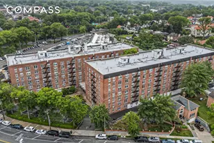 54-44 Little Neck Pkwy, New York City, NY 11362 - Photo 19