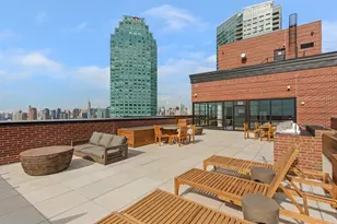 27-21 44th Dr, New York City, NY 11101 - Photo 7