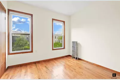 166A Hull Street, New York City, NY 11233 - Photo 21