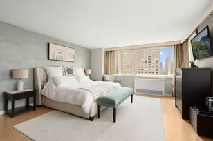 45 W 67th St, New York City, NY 10023 - Photo 7