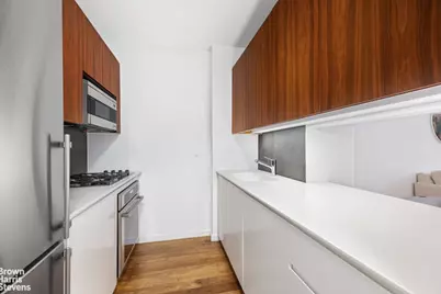 515 E 72nd Street #5F, New York City, NY 10021 - Photo 3