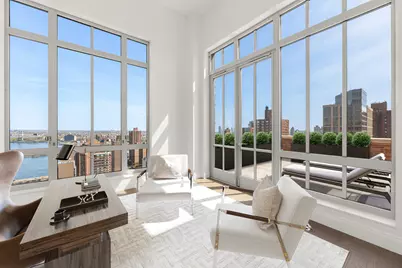 200 E 95th Street #PHC, New York City, NY 10128 - Photo 11