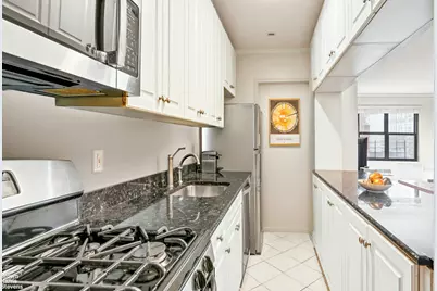 340 E 74th Street #9G, New York City, NY 10021 - Photo 3